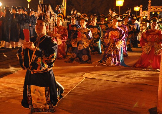 Clôture du Festival de Huê 2012 - ảnh 1